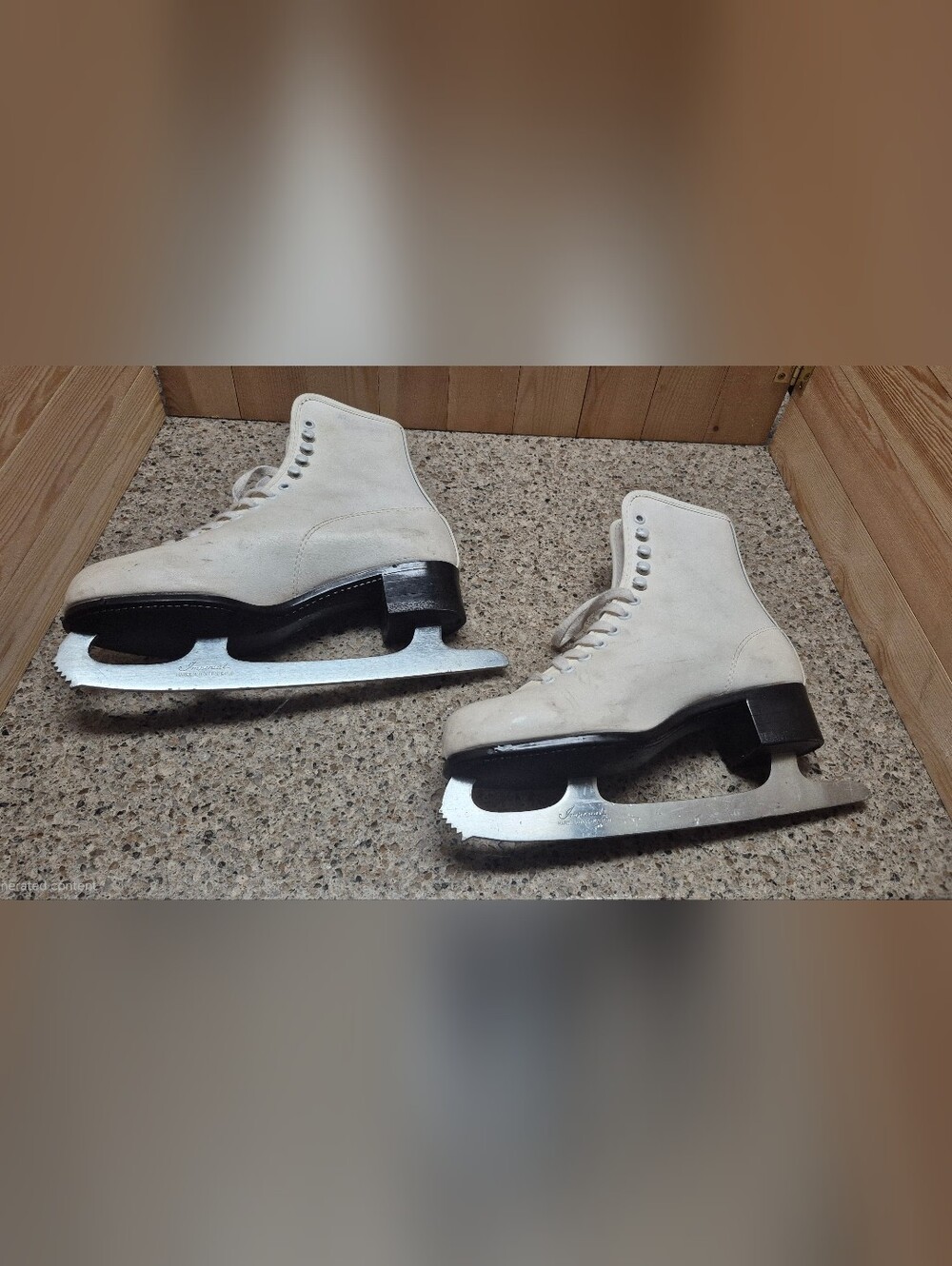 Vtg White Figure Skates Women’s Size 5 Imperial Tempered Blades Classic White